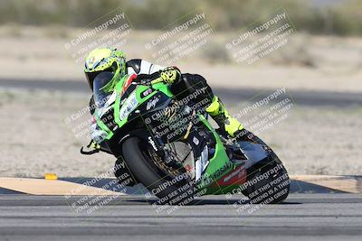 media/Jan-15-2026-Racers Edge (Thu) [[dfebeb70ab]]/3-B Group/Session 4 (Turn 5)/